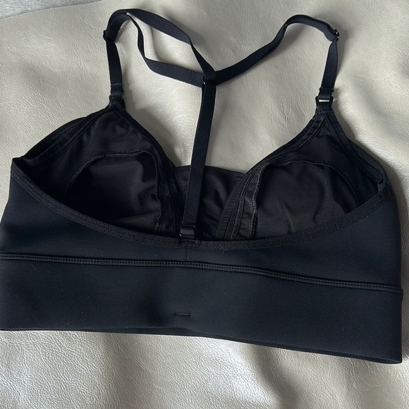 BLANQI Black Seamless Sports Bra with Racerback - Picture 2 of 6